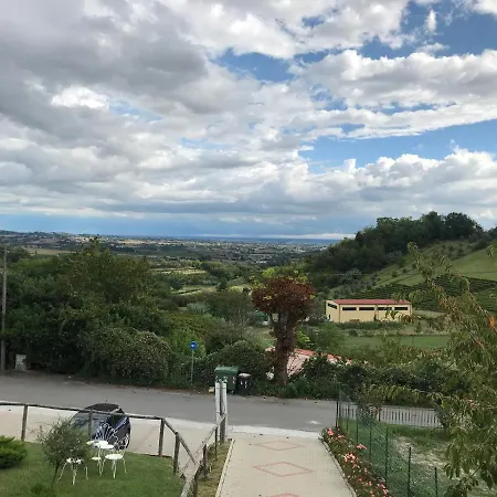 بيت ضيافة Il Cortile 4*