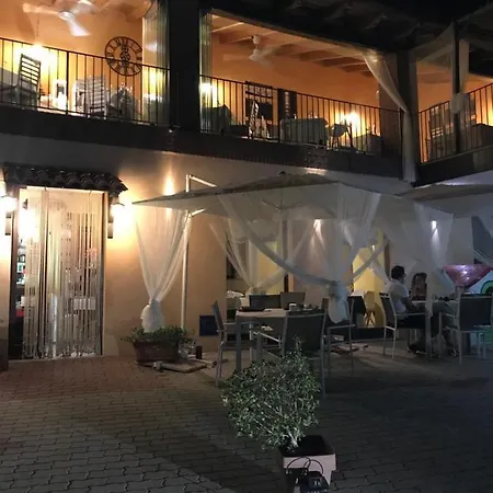 Il Cortile 4* Vignale