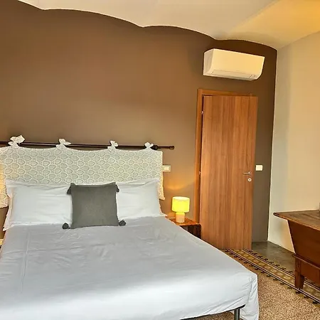 Гостевой дом Il Cortile Vignale Monferrato