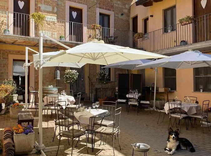 Il Cortile Гостевой дом Vignale Monferrato