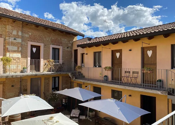 Il Cortile Гостевой дом Vignale Monferrato